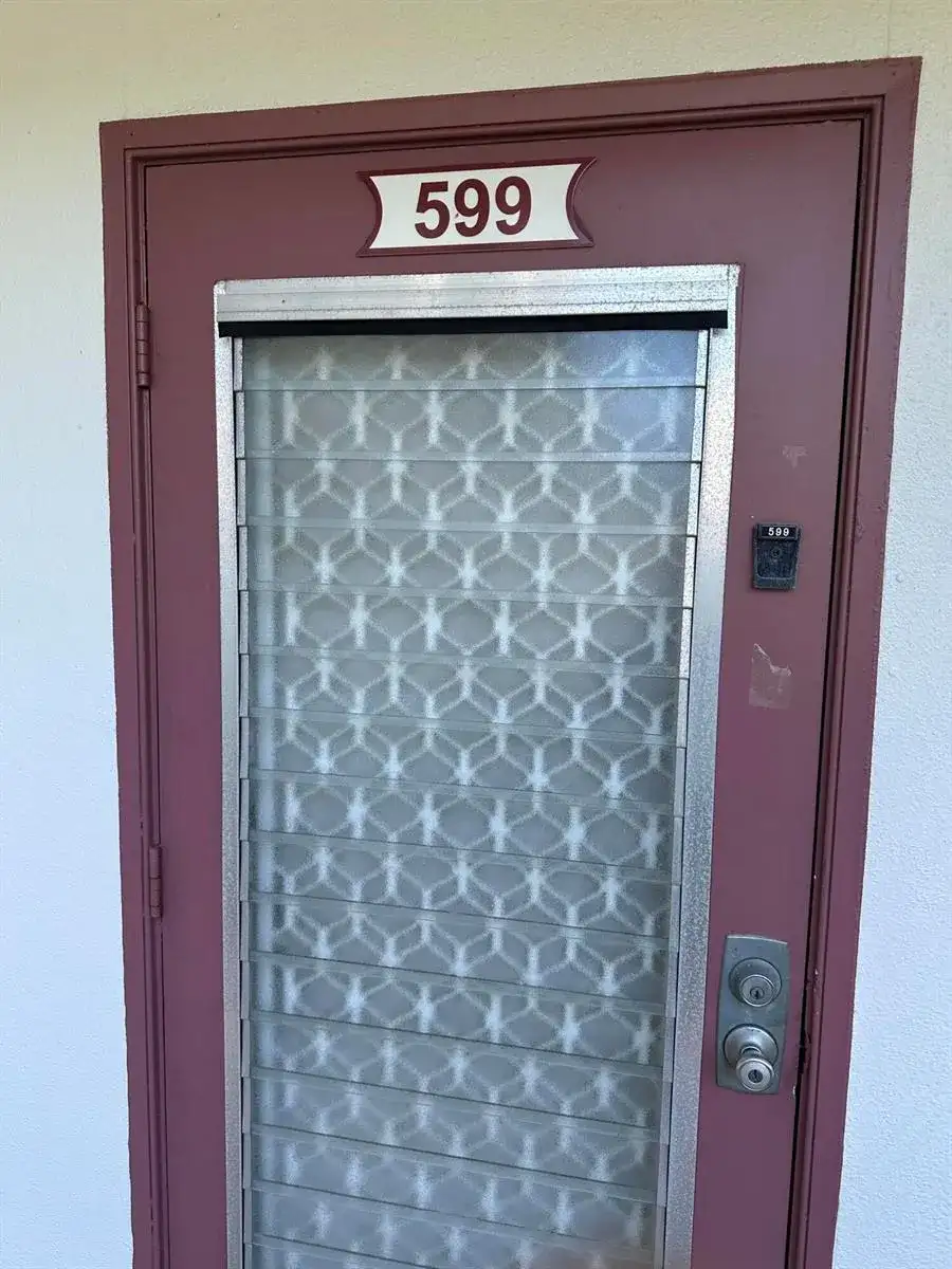 599 Fanshaw O, Boca Raton FL 33434 photo 2