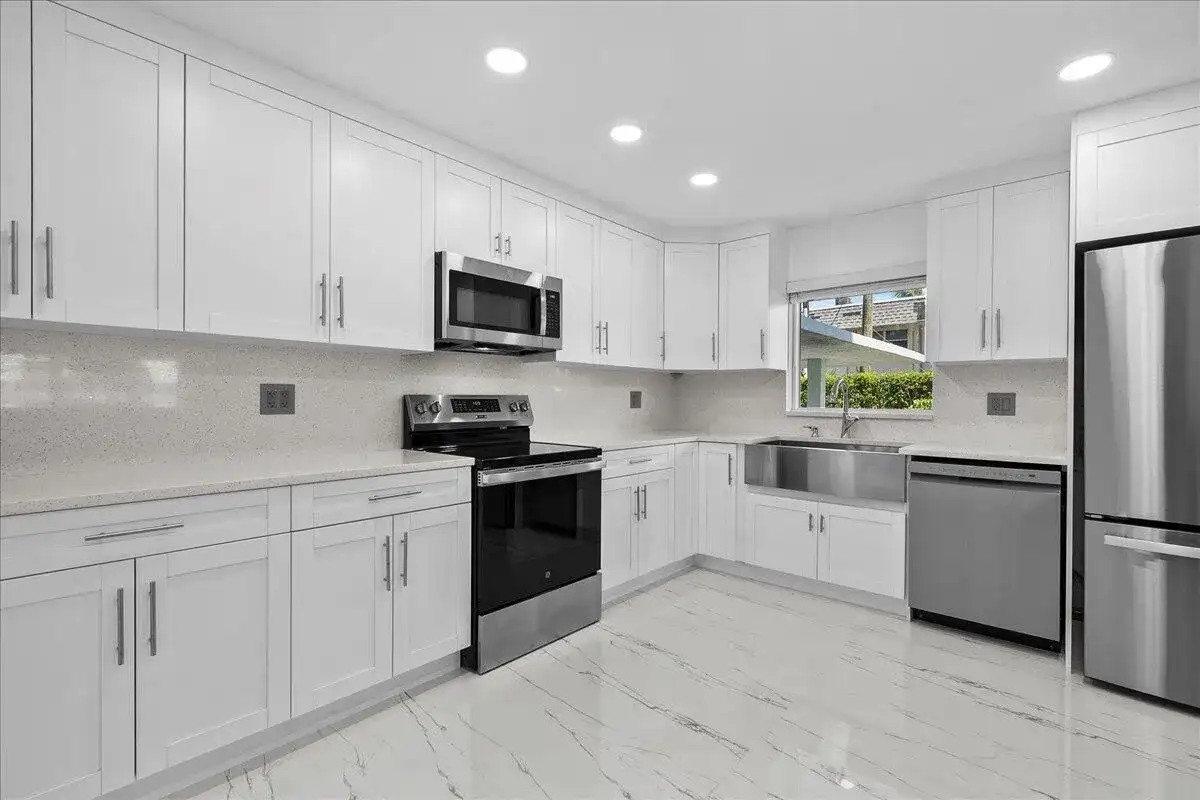 3040 Lake Shore Drive # 101, Riviera Beach FL 33404 photo 4