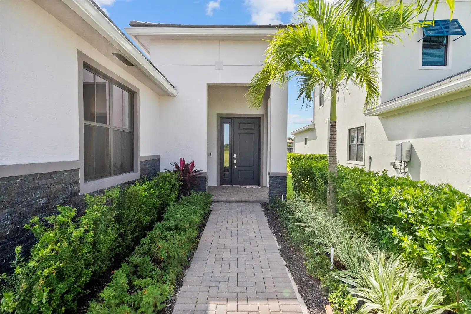 369 SE Fascino Circle, Port St. Lucie FL 34984 photo 4