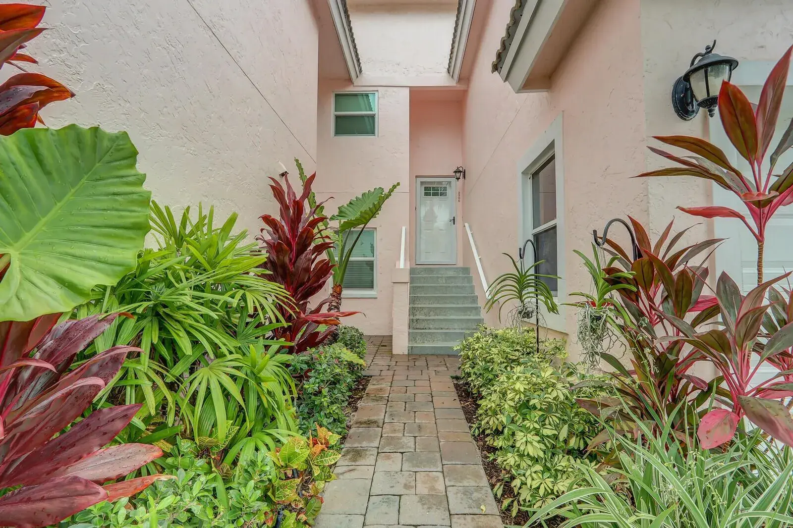 3306 Fairway Drive N, Jupiter FL 33477