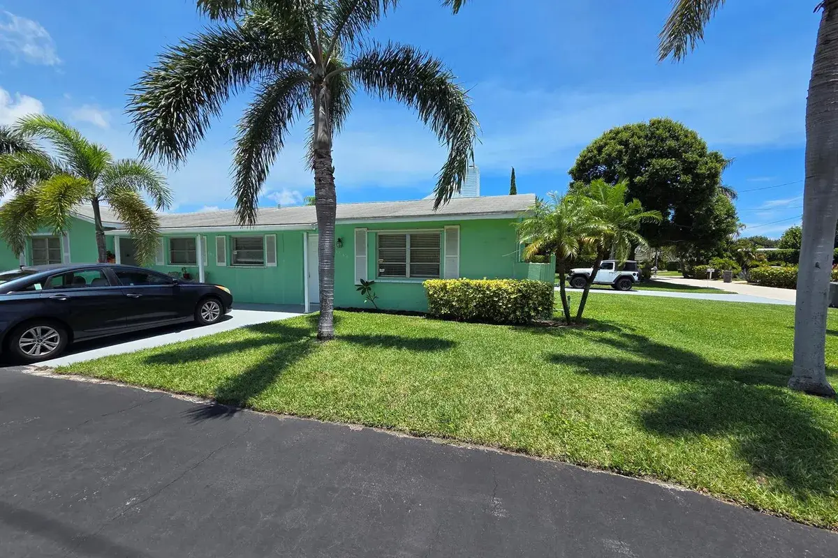 2667 Old Donald Ross Road, Palm Beach Gardens FL 33410