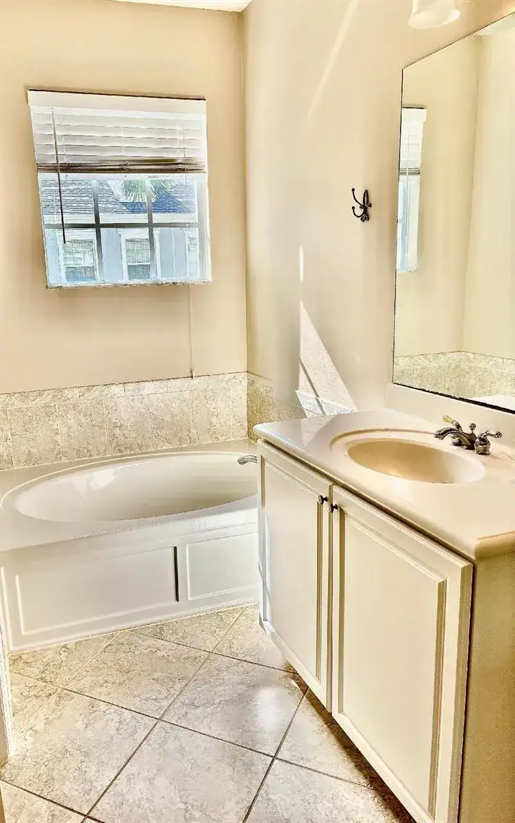 114 Locustberry Lane # 105, Jupiter FL 33458 photo 2