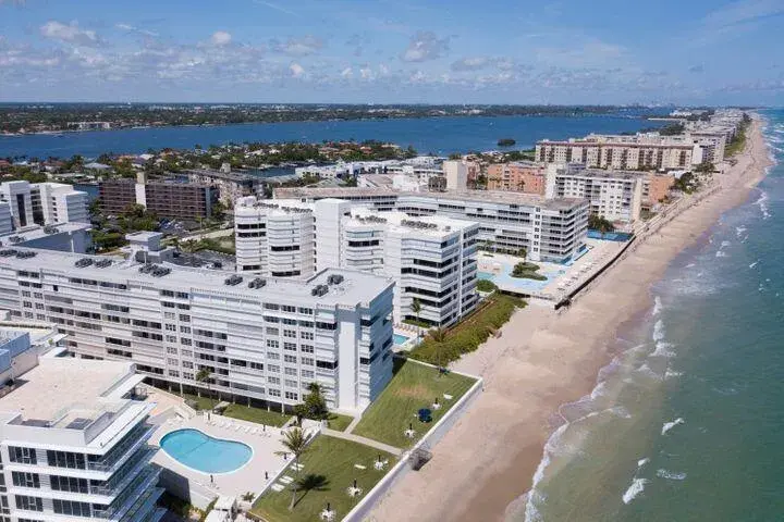 3570 S Ocean Boulevard # 806, Palm Beach FL 33480