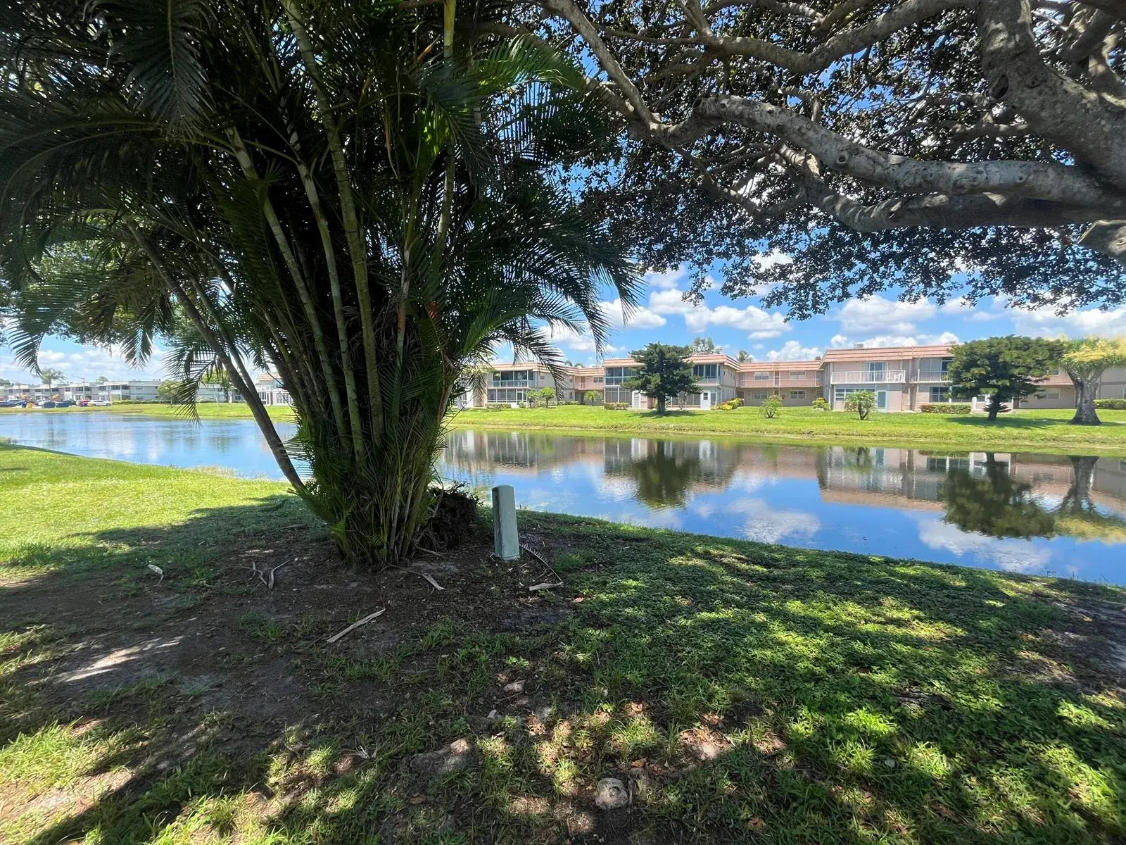 210 Valencia I, Delray Beach FL 33446