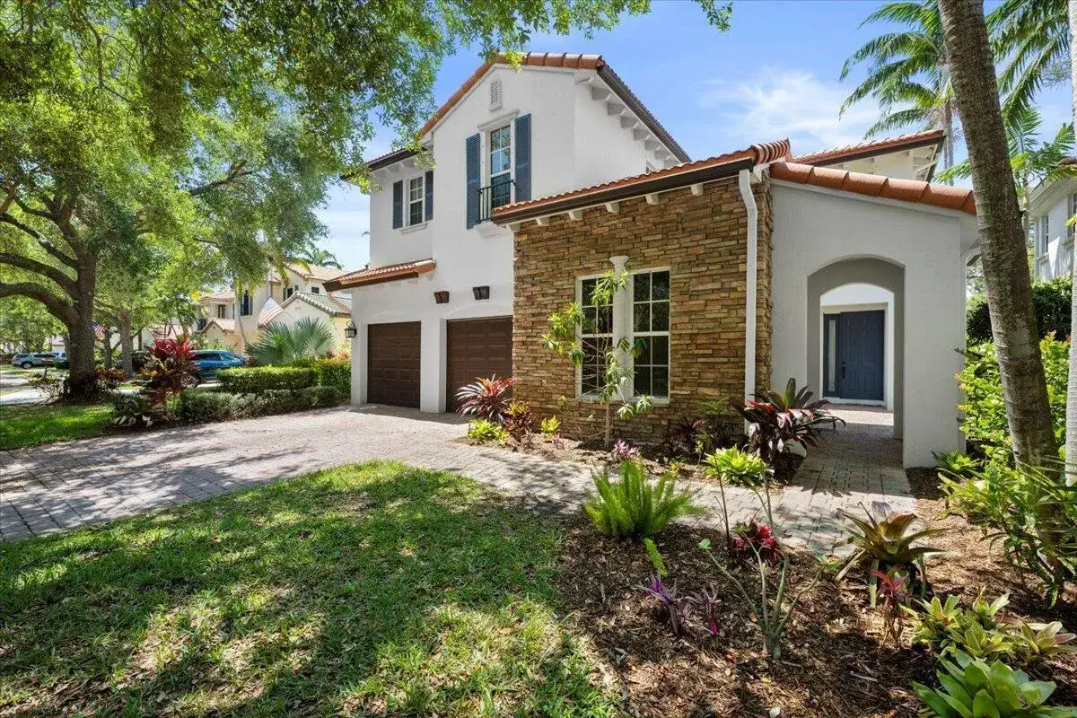 956 Mill Creek Drive, Palm Beach Gardens FL 33410