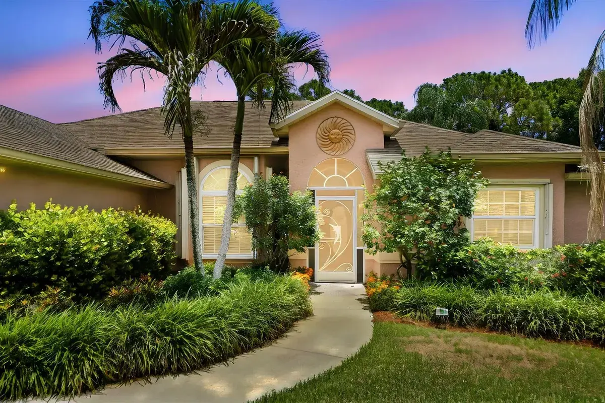 214 SW Fernleaf Trail, Port St. Lucie FL 34953