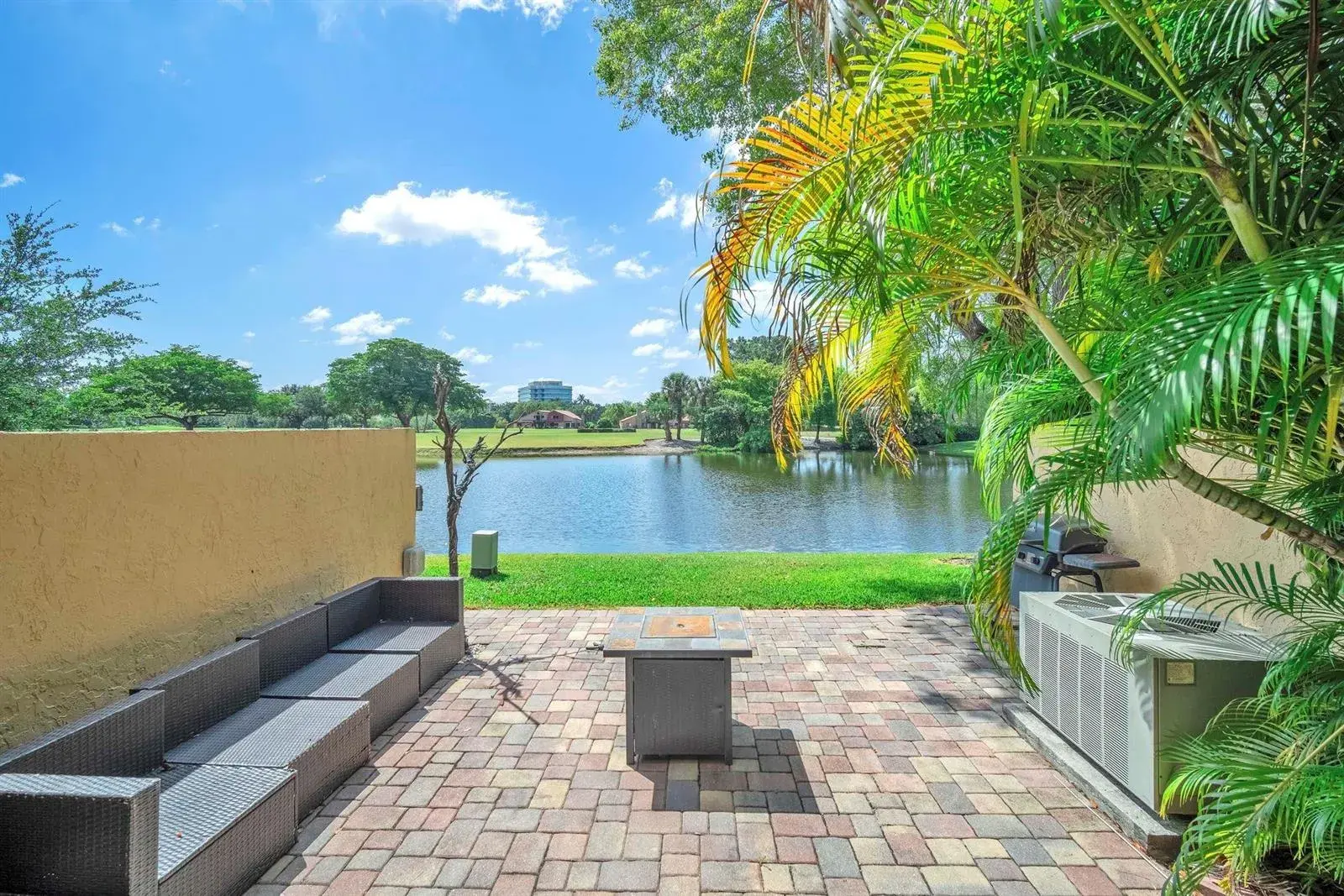 740 E Coco Plum Circle # 3, Plantation FL 33324