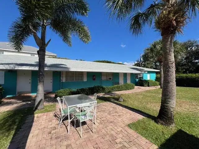 626 S Federal Highway # 5, FL 33460 photo 4