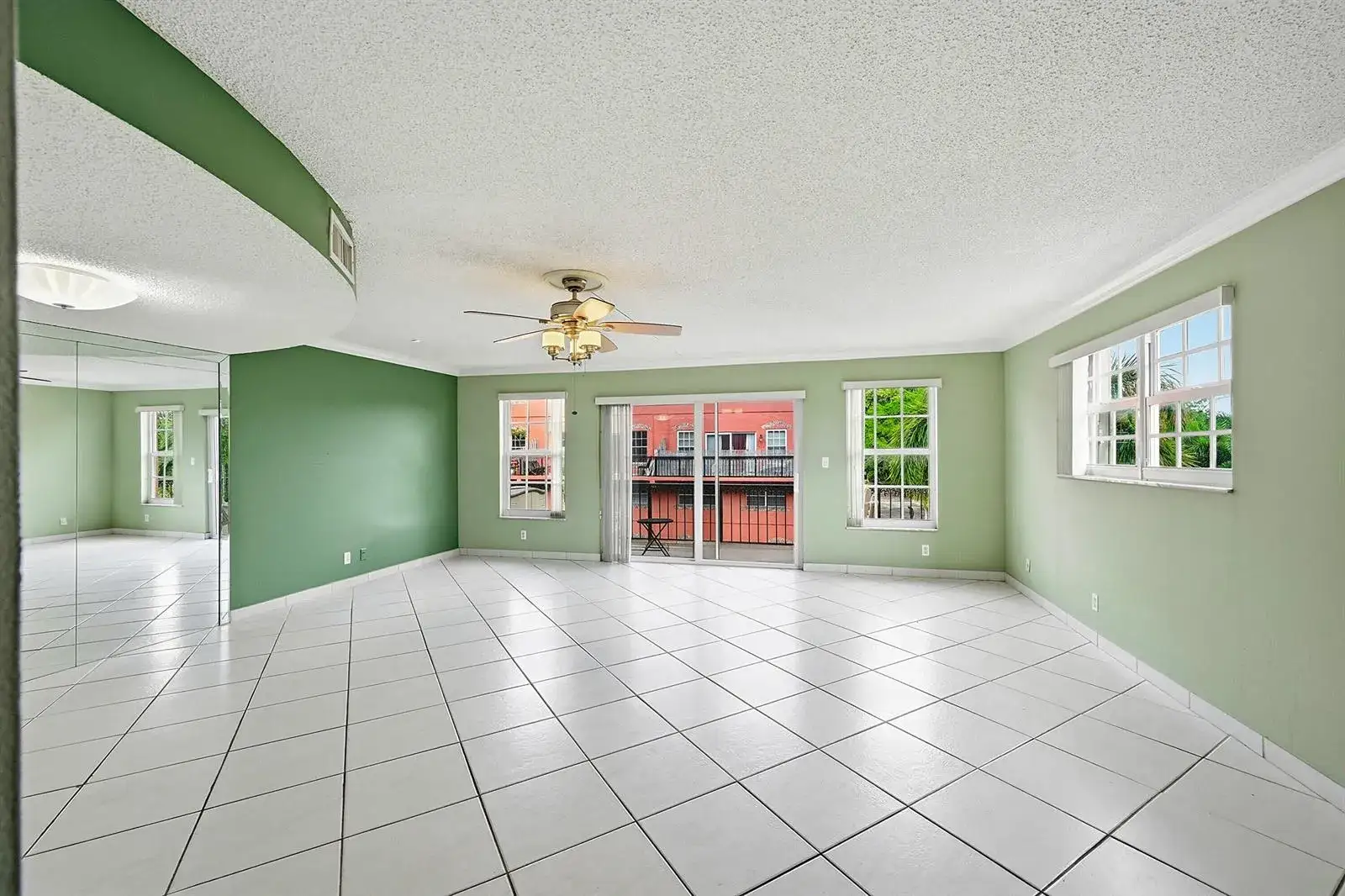 670 Tennis Club Drive # 312, Fort Lauderdale FL 33311