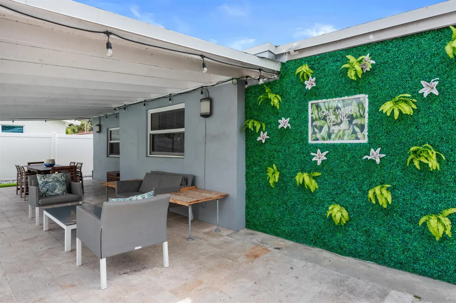 2012 SW 4th Avenue, Fort Lauderdale FL 33315