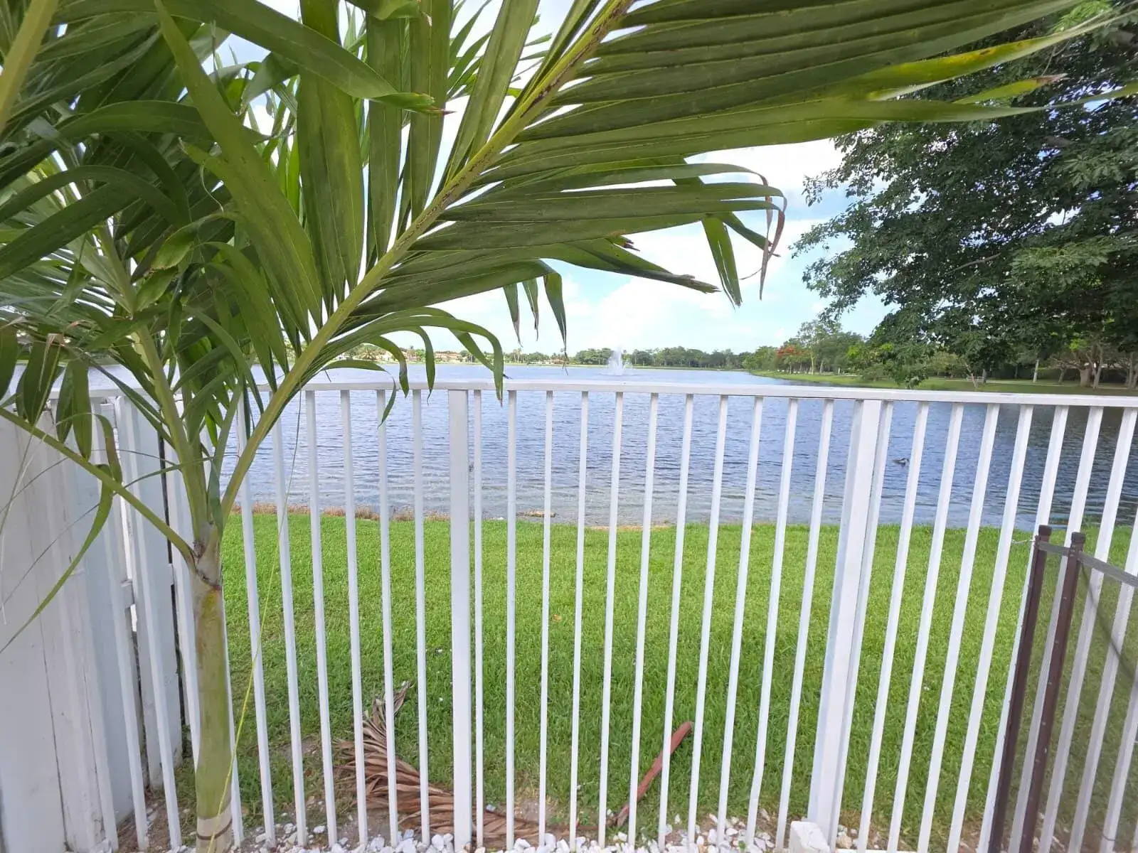 5220 NW 53rd Avenue, Coconut Creek FL 33073 photo 4