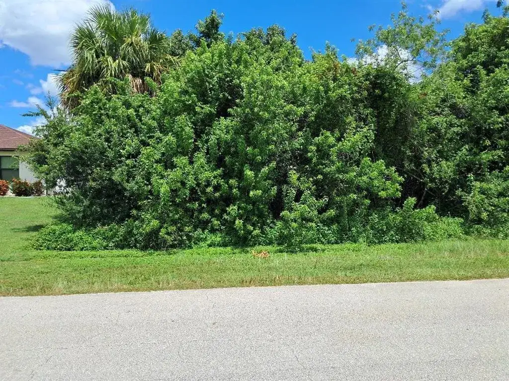 1081 SW Dartmouth Avenue SW, Port St. Lucie FL 34953 photo 3