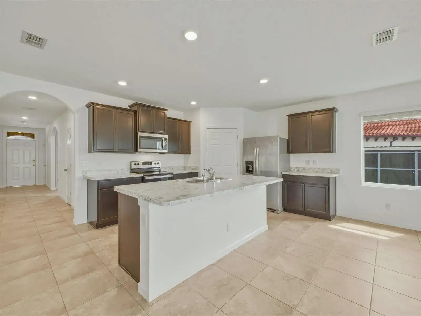 718 SW Crean Terrace SW, Port St. Lucie FL 34953 photo 4