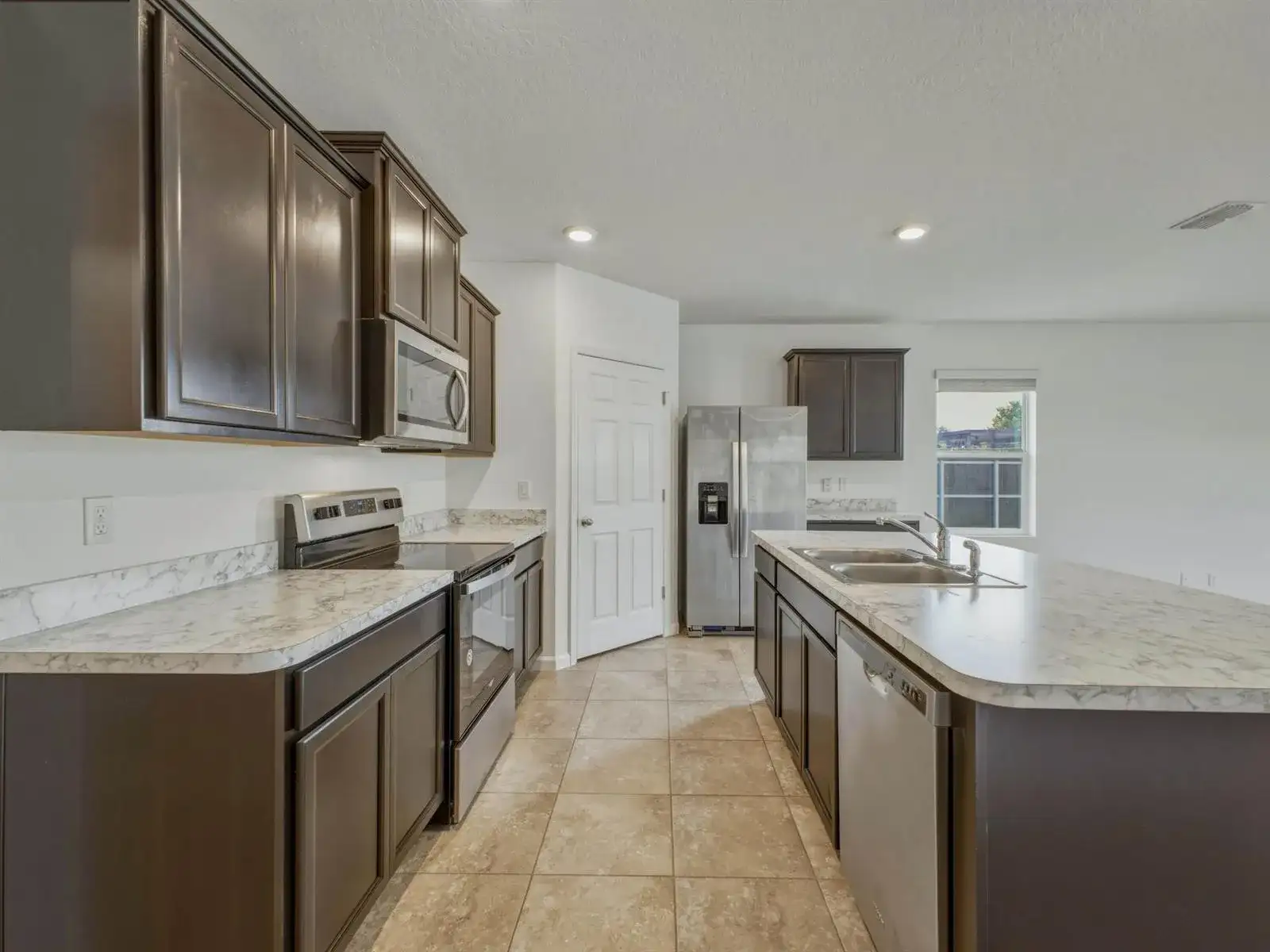 718 SW Crean Terrace SW, Port St. Lucie FL 34953 photo 5