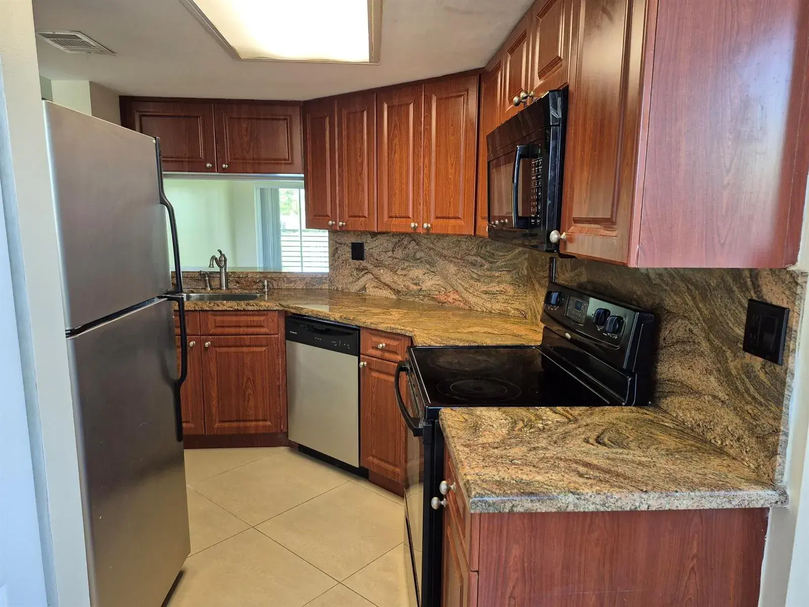 2823 N Course Drive # 205, Pompano Beach FL 33069