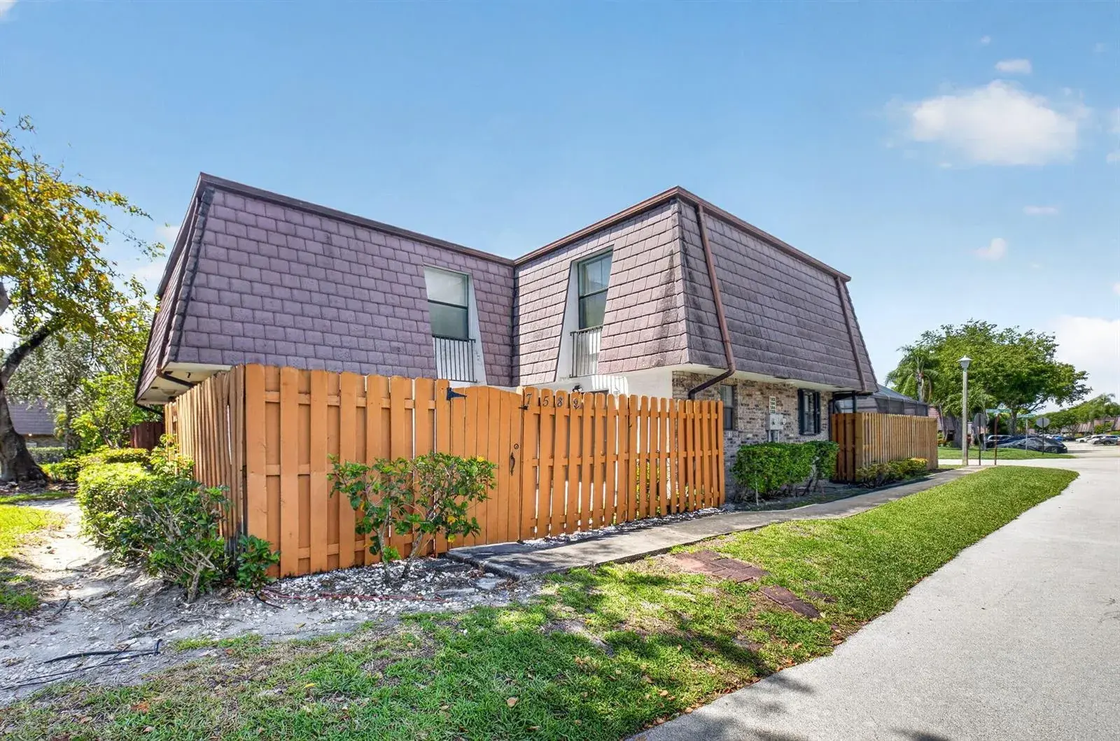 7582 Courtyard Run E, Boca Raton FL 33433