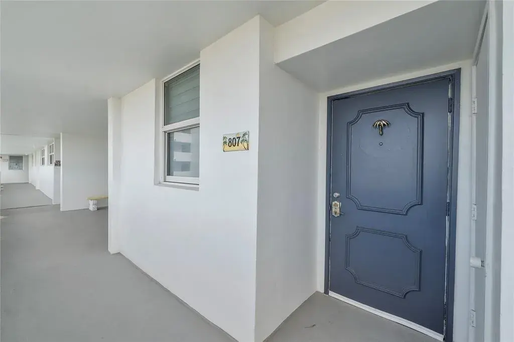 3100 NE 49th Street # 807, Fort Lauderdale FL 33308