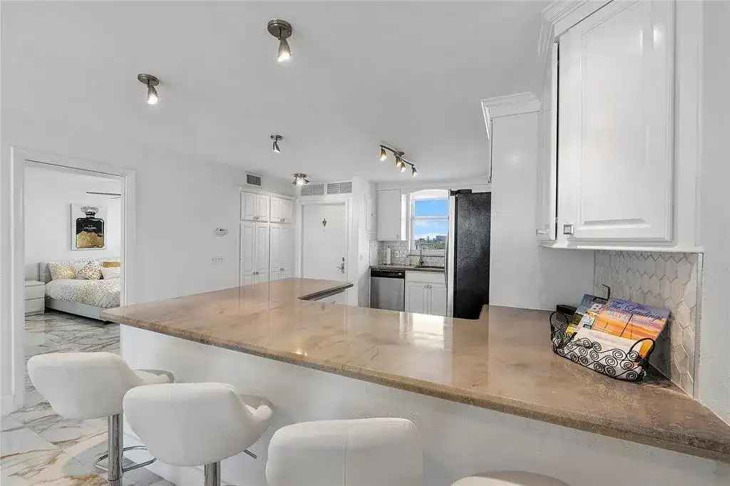 3100 NE 49th Street # 807, Fort Lauderdale FL 33308 photo 4