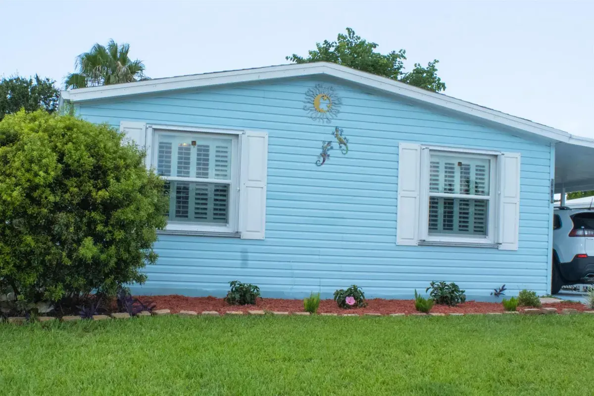 8490 Juneberry Court, Port St. Lucie FL 34952