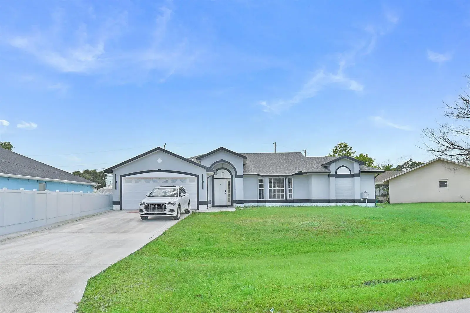 6915 NW Hershy Circle, Port St. Lucie FL 34983