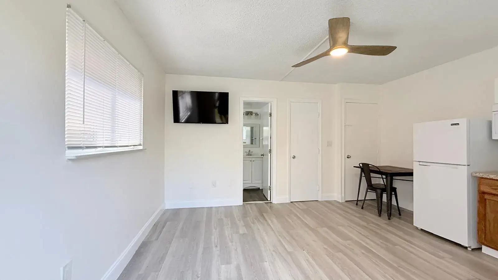 820 NE 17th Avenue # 4b, Fort Lauderdale FL 33304