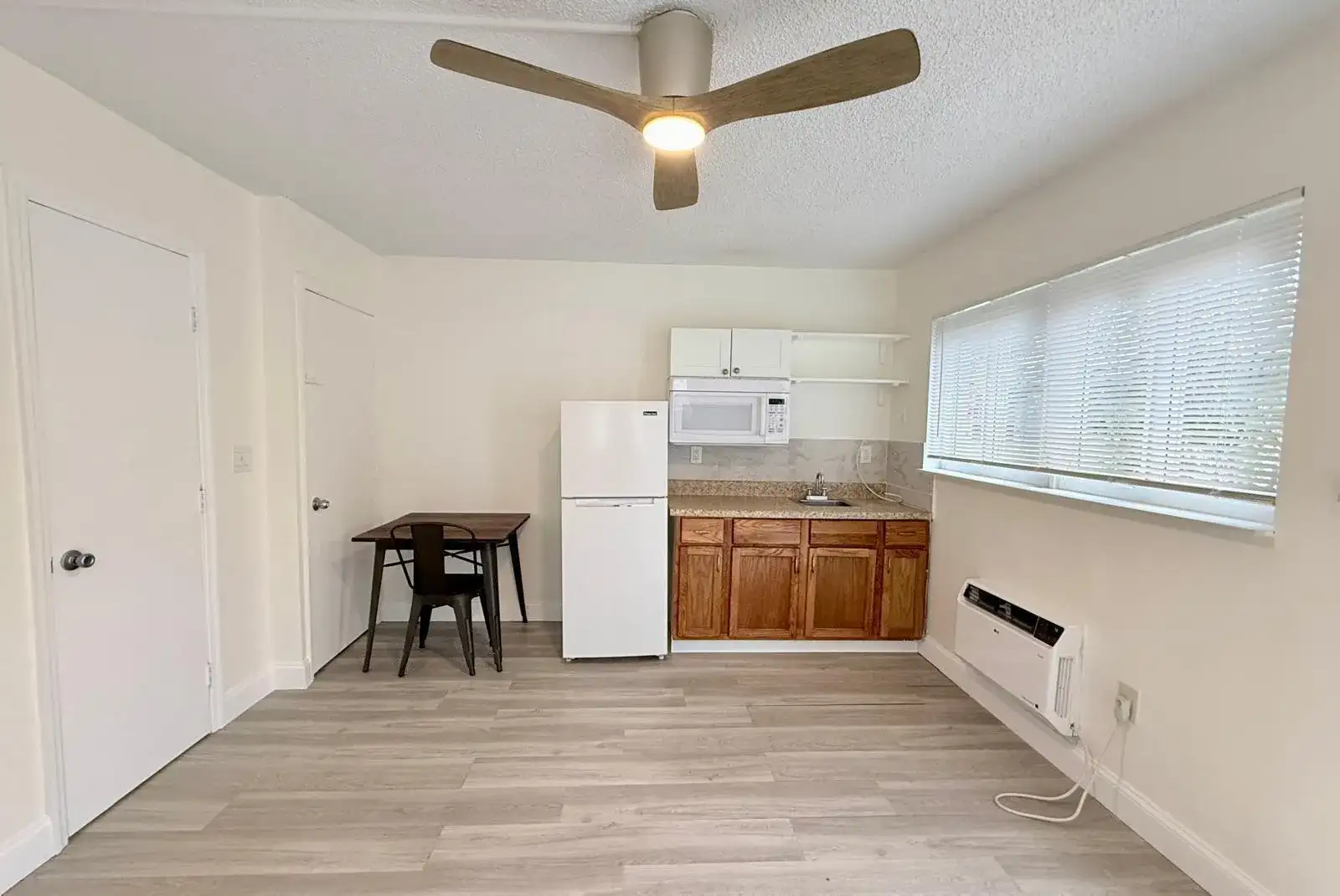 820 NE 17th Avenue # 4b, Fort Lauderdale FL 33304 photo 2