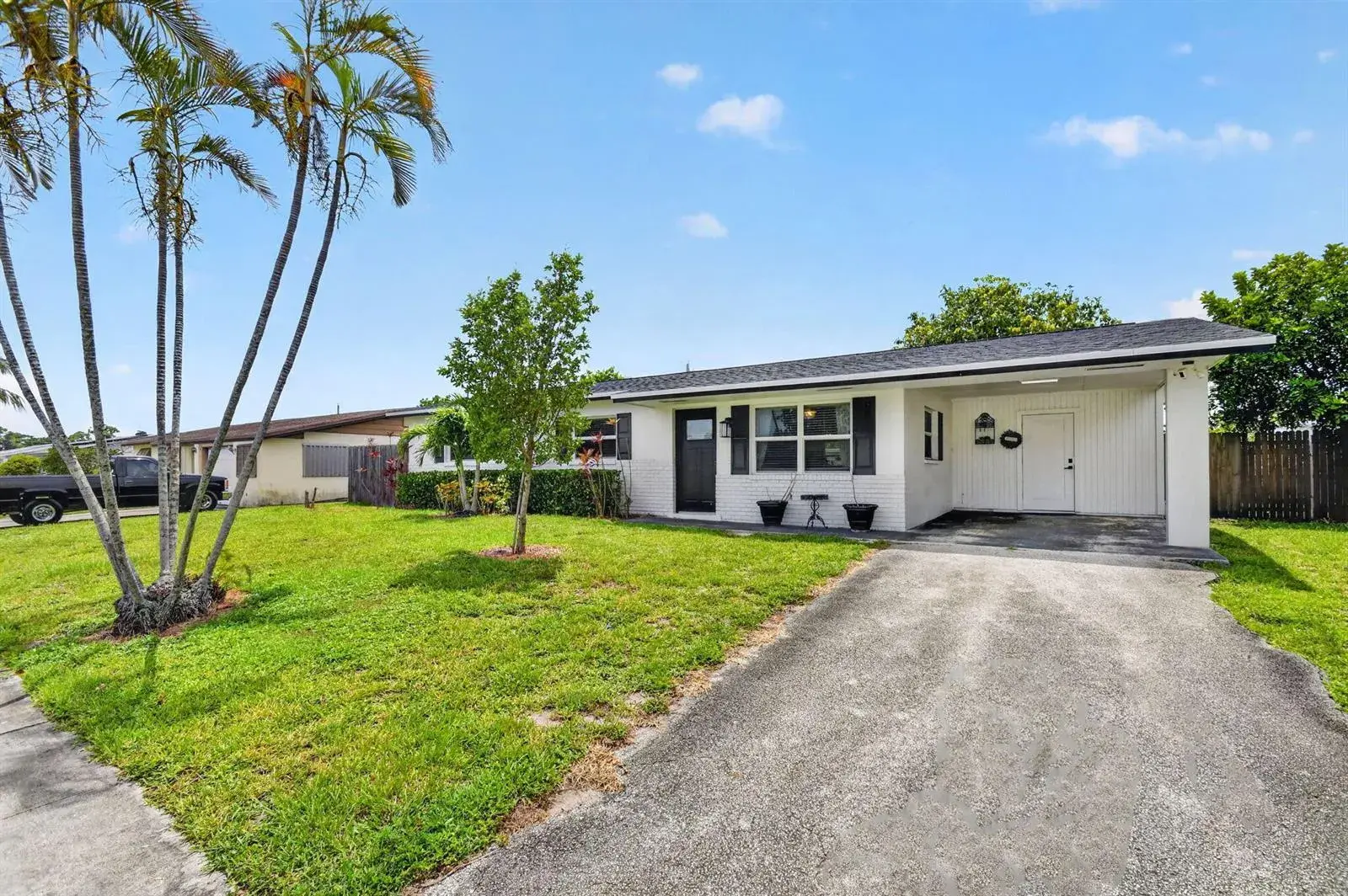 445 Palo Alto Drive, Palm Springs FL 33461