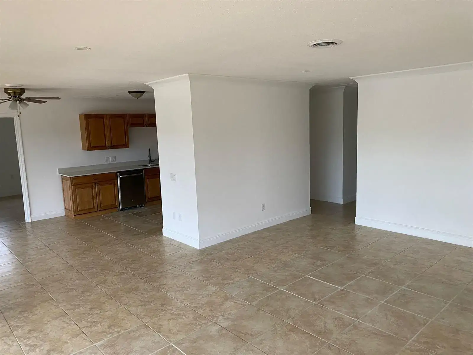 18 Andros Road, Palm Springs FL 33461 photo 4
