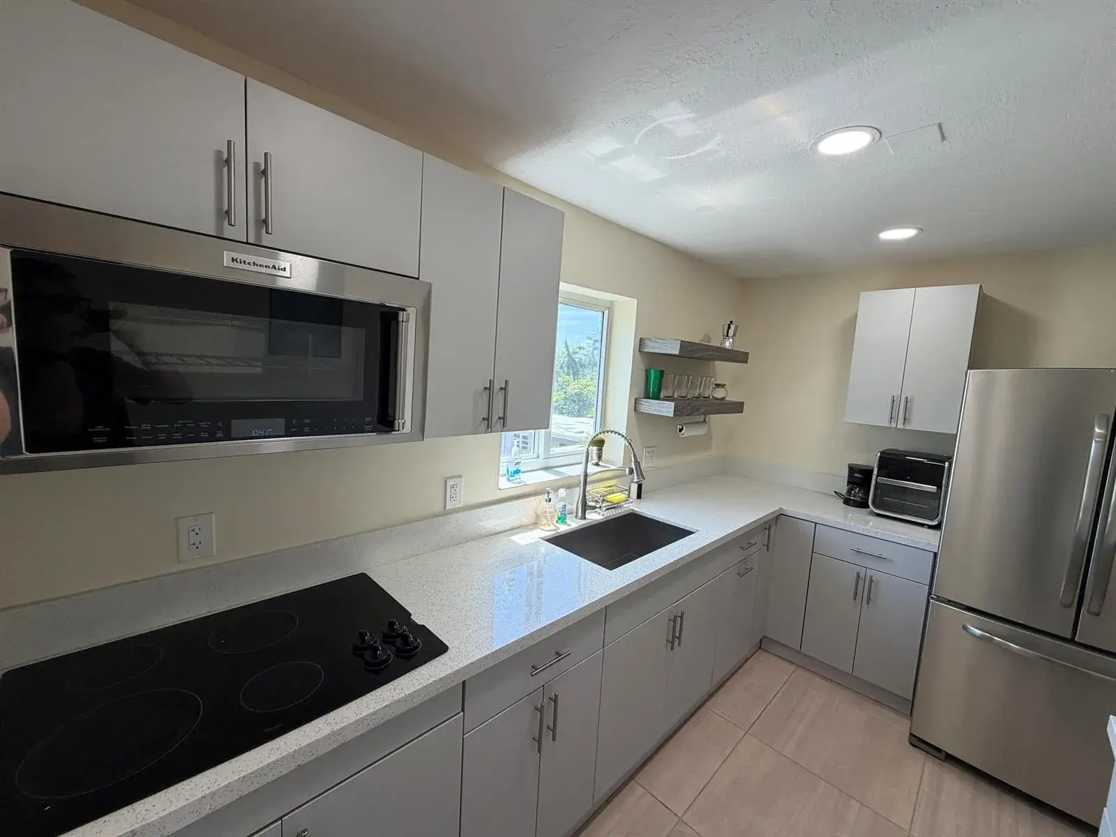 1020 94th Street # 403, Bay Harbor Islands FL 33154