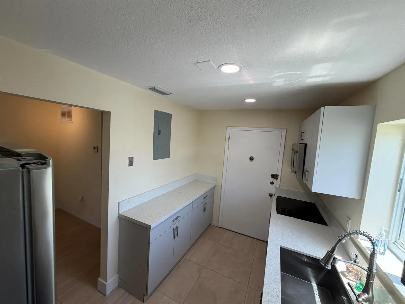 1020 94th Street # 403, Bay Harbor Islands FL 33154
