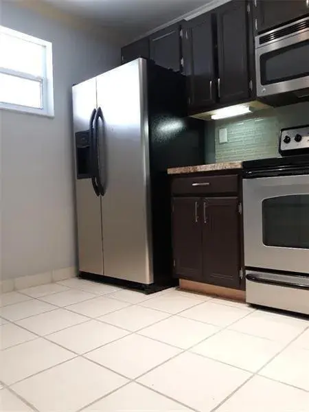1100 NW 87th Avenue # 204, Coral Springs FL 33071