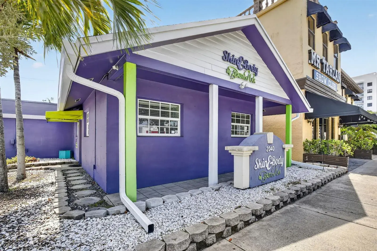 2040 Polk Street, Hollywood FL 33020