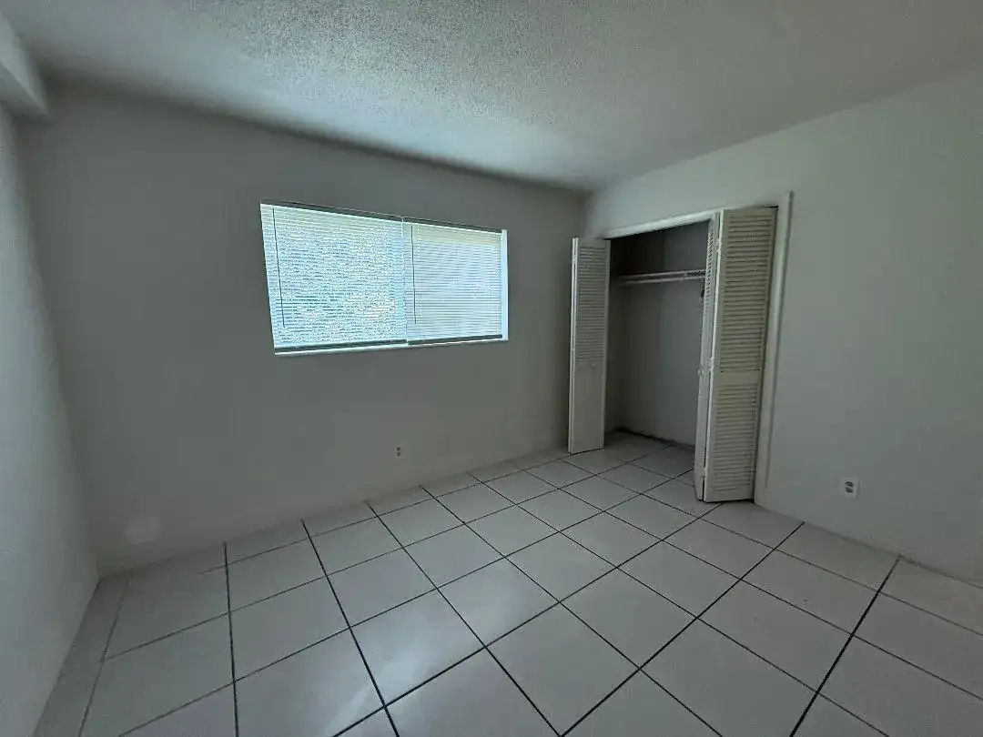 1913 NE 2nd Street # 4, Pompano Beach FL 33060 photo 3