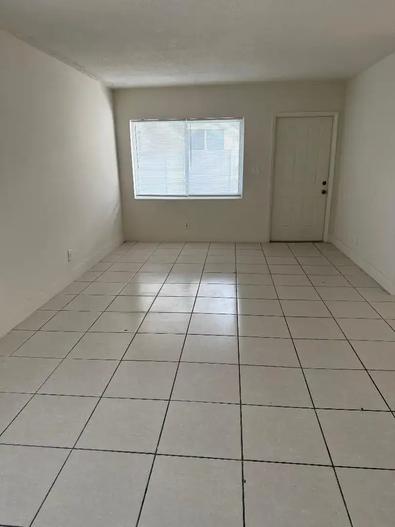 1913 NE 2nd Street # 4, Pompano Beach FL 33060 photo 5