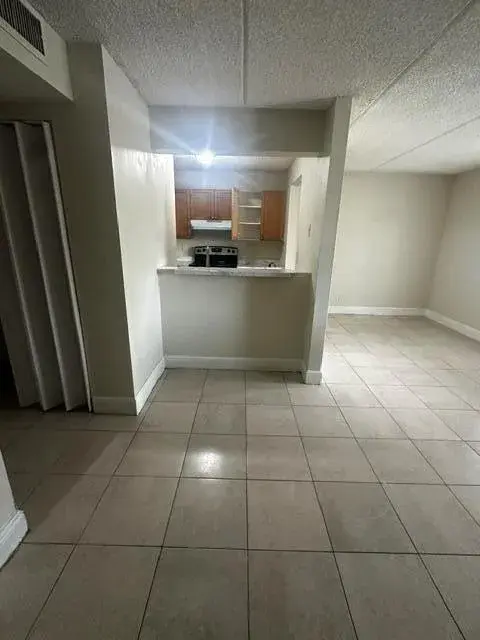 704 Meadows Circle # 704, Boynton Beach FL 33436