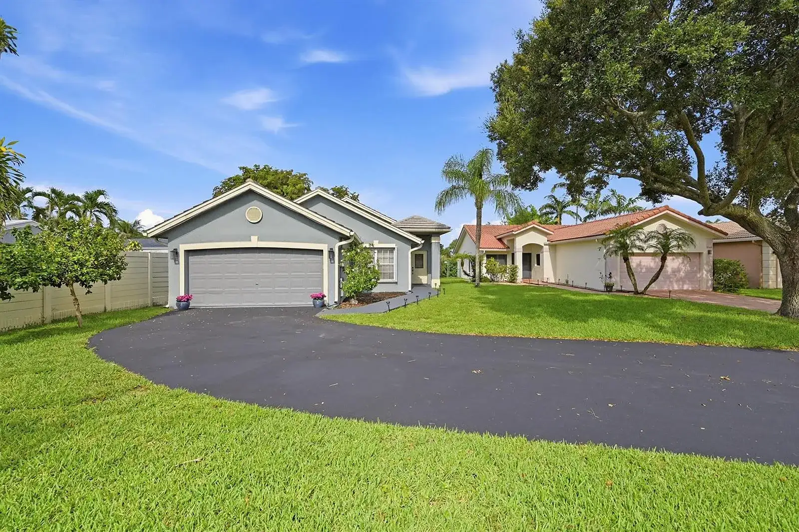 12445 SW 7th Place, Davie FL 33325 photo 2