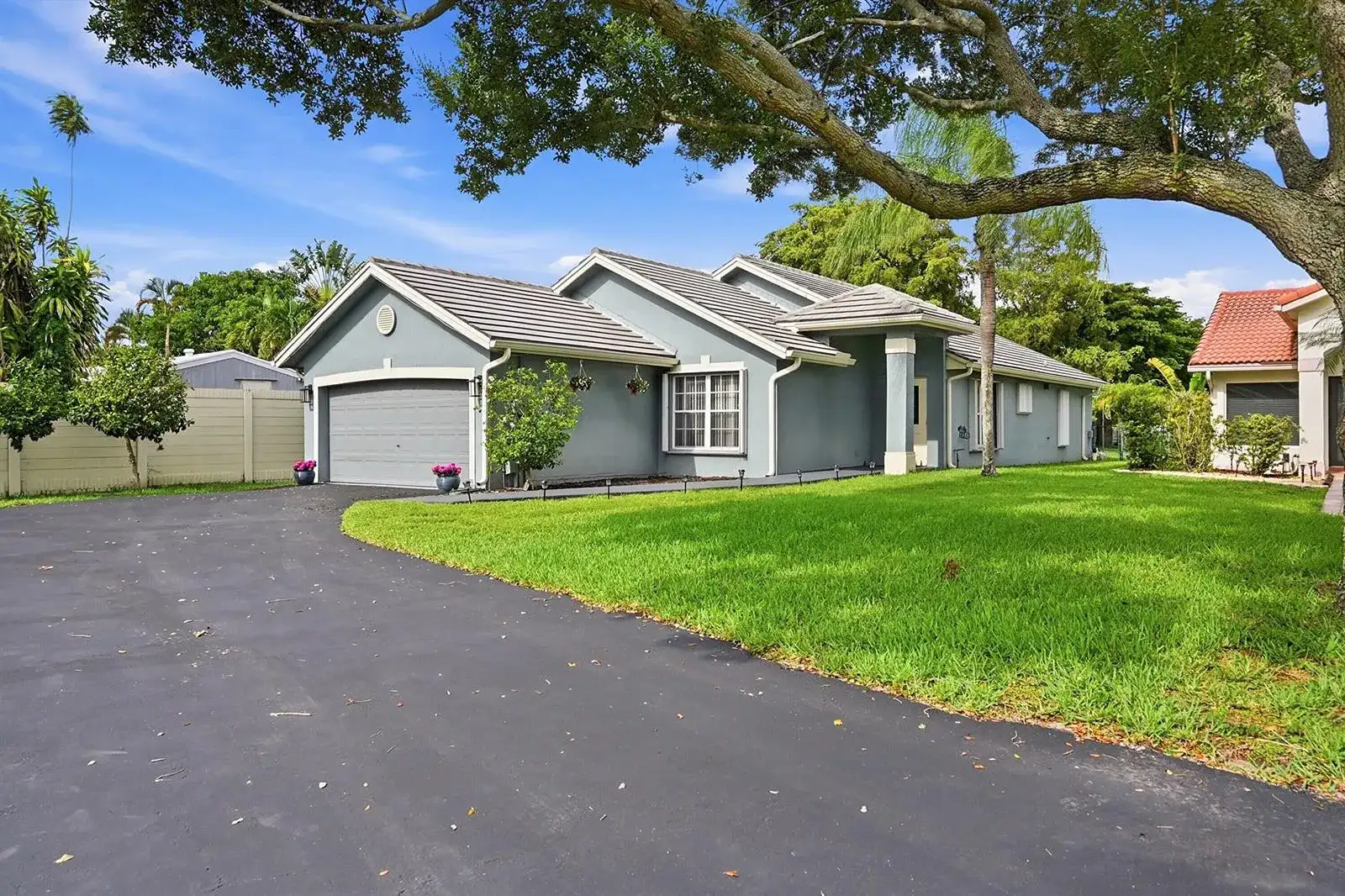 12445 SW 7th Place, Davie FL 33325 photo 3