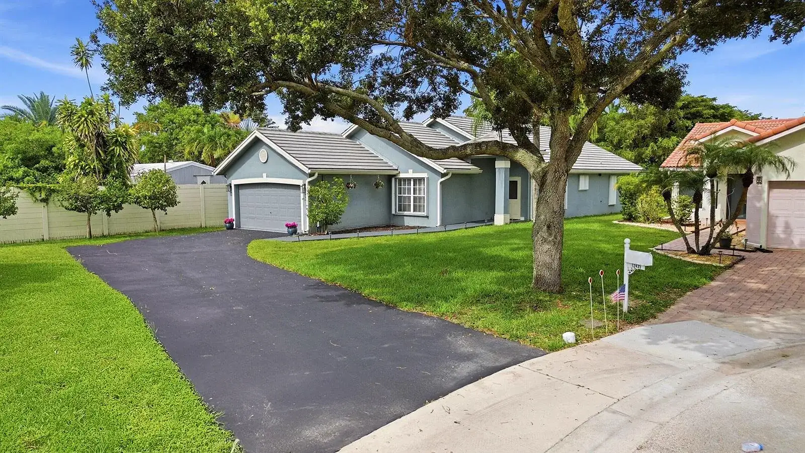 12445 SW 7th Place, Davie FL 33325 photo 4