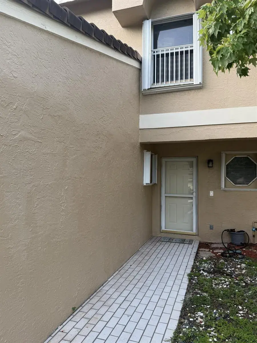 3767 NW 91st Lane, Sunrise FL 33351