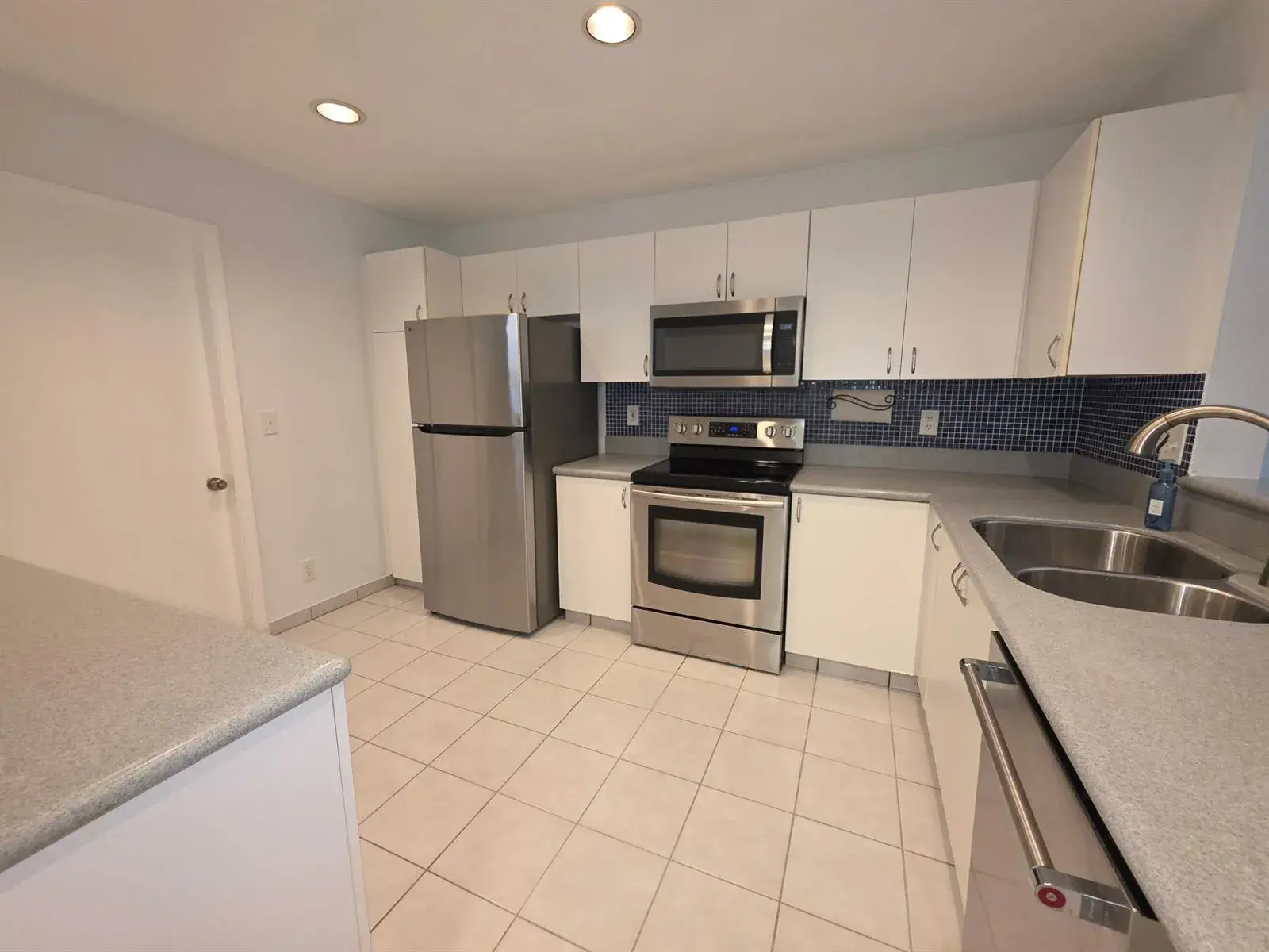 3767 NW 91st Lane, Sunrise FL 33351
