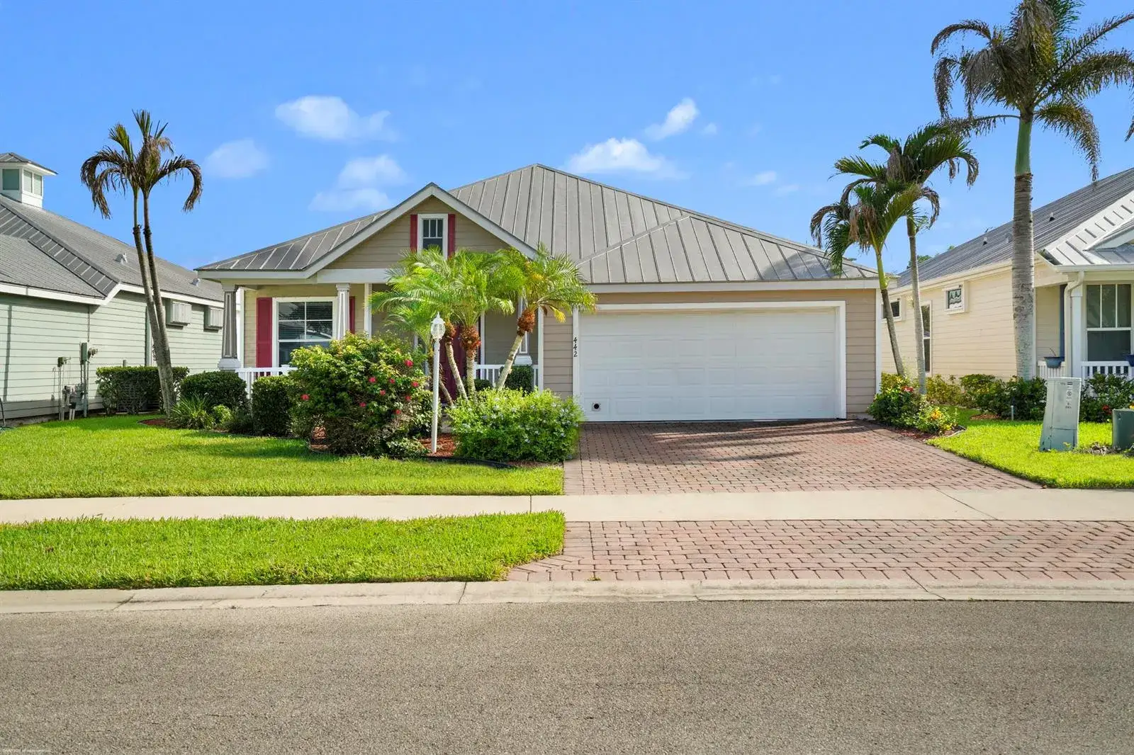 442 NE Leaping Frog Way, Port St. Lucie FL 34983