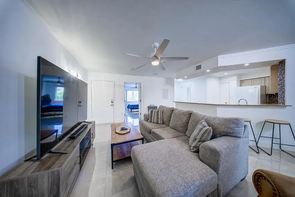 500 Scotia Drive # 302, Hypoluxo FL 33462 photo 5