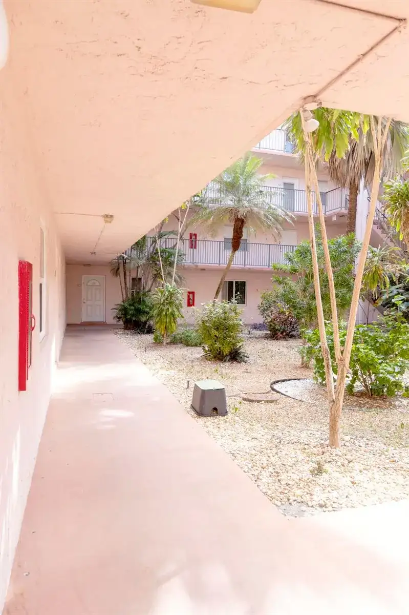 2851 Somerset Drive # 116, Lauderdale Lakes FL 33311 photo 3