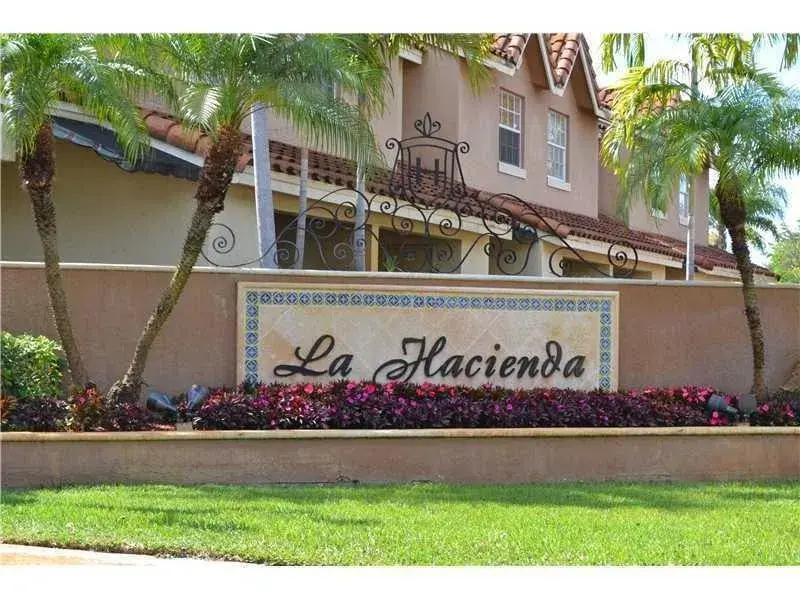 18352 NW 68th Avenue # H, Hialeah FL 33015
