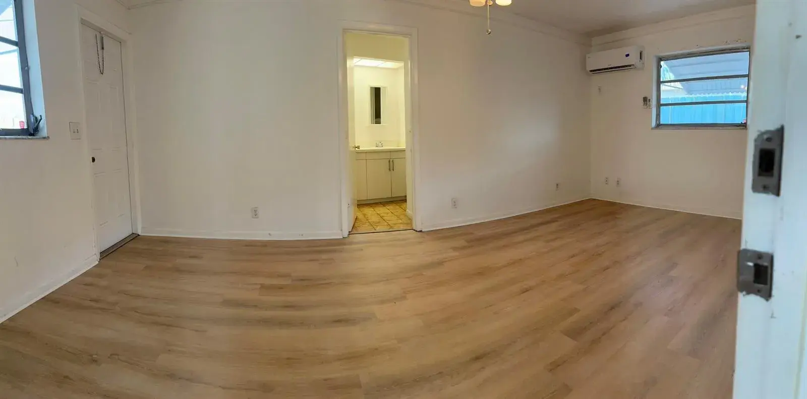 1650 NW 43rd Street, Oakland Park FL 33309