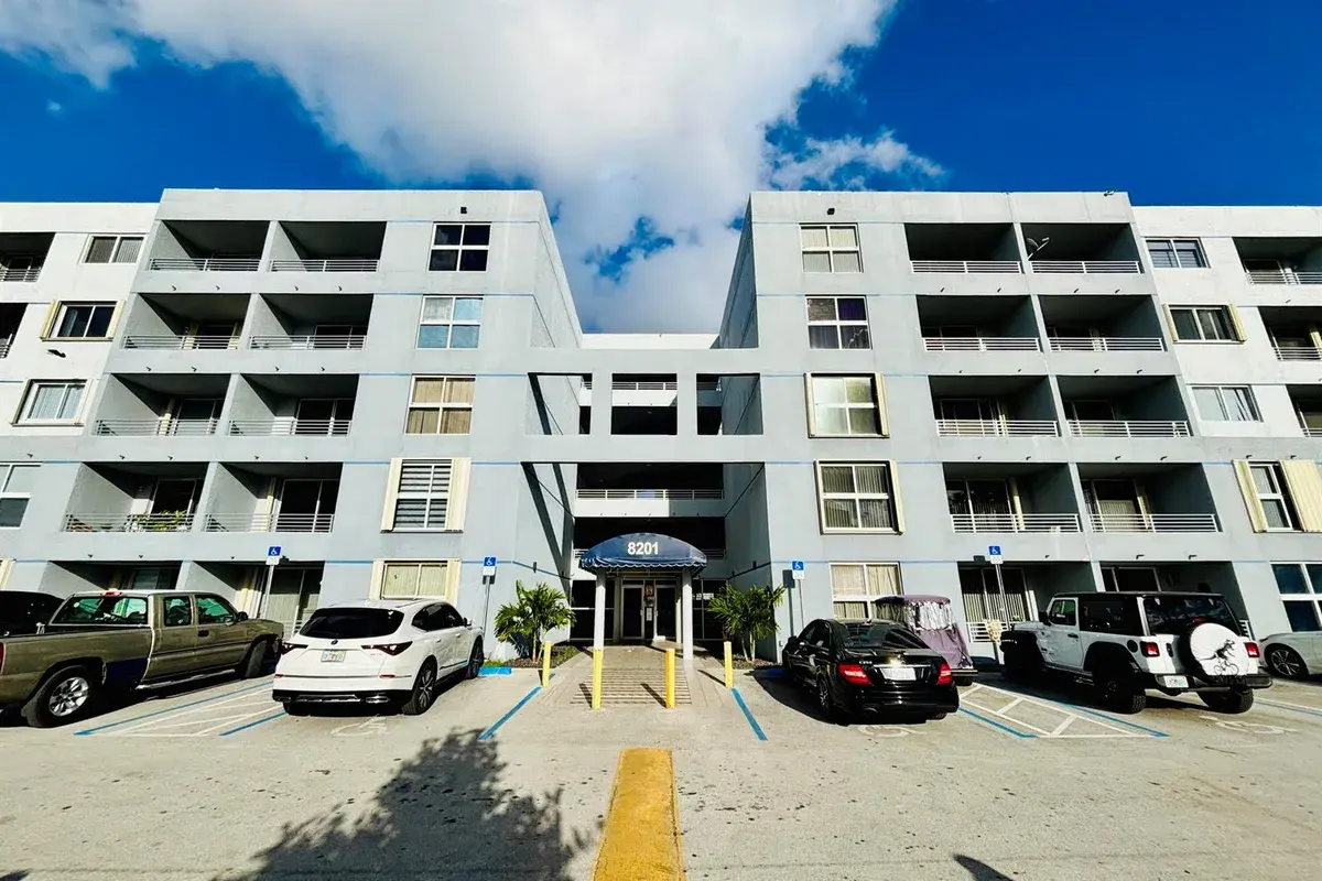 8201 NW 8th Street # 509, Miami FL 33126