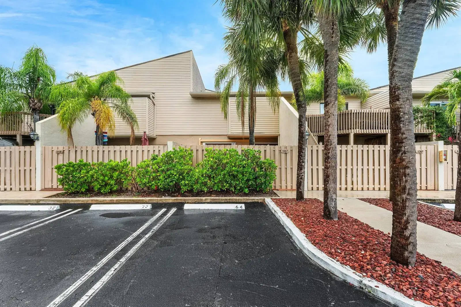 612 Executive Center Drive # 107, West Palm Beach FL 33401