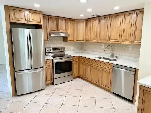 1015 Ainslie A Drive, Boca Raton FL 33434 photo 2