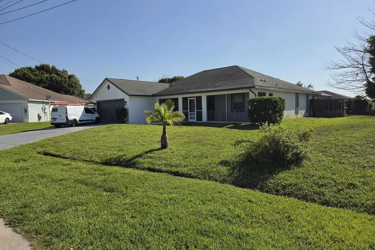 4001 SW Winslow Street, Port St. Lucie FL 34953