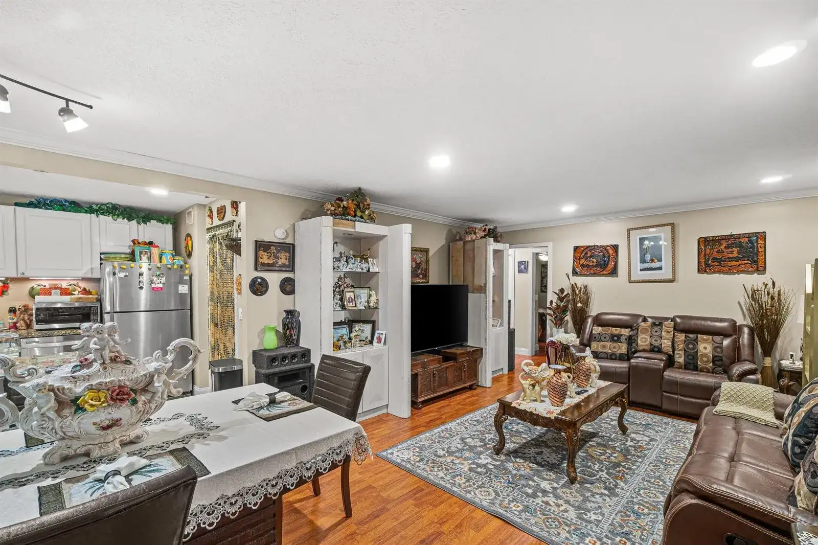 526 Shady Pine Way # D2, FL 33415 photo 2